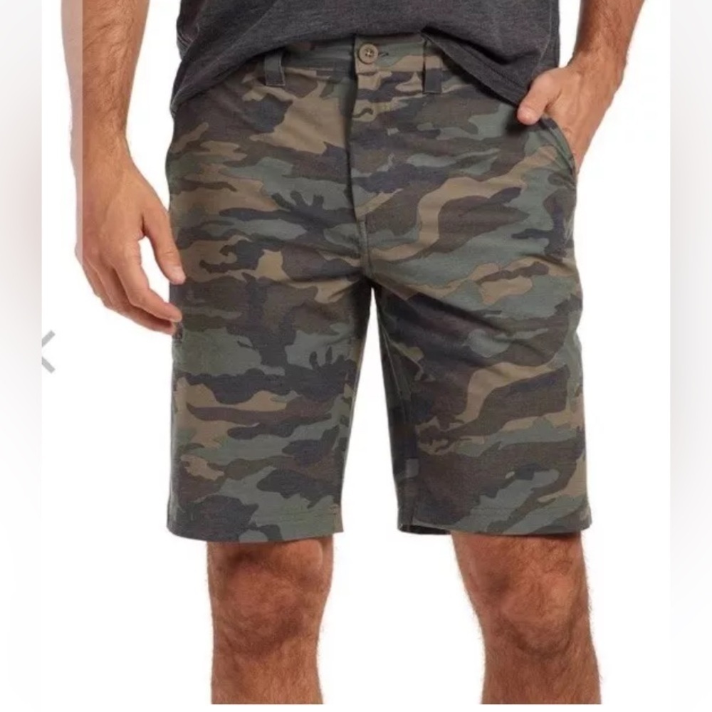 FLAG & ANTHEM WOODSON MADEFLEX CAMO 10” SHORTS MENS SIZE 40 (1199)‎